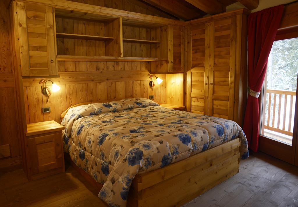 Le Nid De L'Aigle Hotell Champoluc Rom bilde