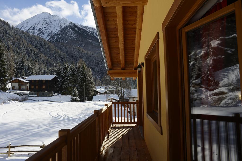 Le Nid De L'Aigle Hotell Champoluc Rom bilde